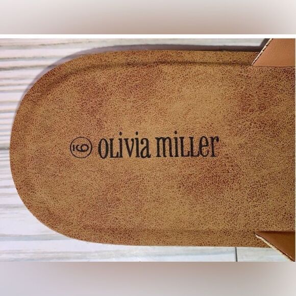 Olivia Miller White Hooded Rhinestone Slip On Sandals S:9 - Picture 10 of 12